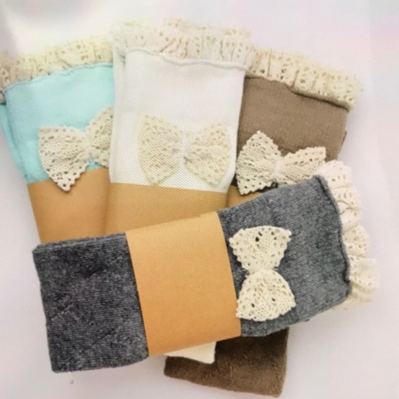 Thigh high Crochet socks leg warmer with a bow ivory 🔥 NEW NWT ADORABLE - Picture 2 of 6